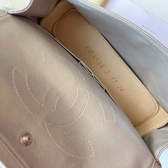 Chanel Reissue 225 Double Flap Silver Bag - Picture 3 of 8